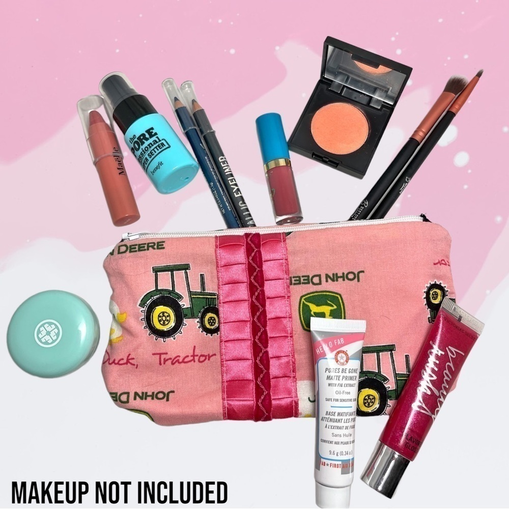 Waterproof Make Up Bag Pink John Deere w/ Satin - Picture 2 of 4